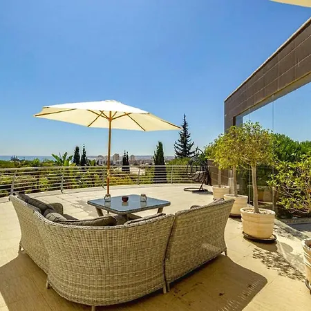 Comfortable And Luxurious Porches * بورش