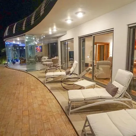 Comfortable And Luxurious Porches شقة *